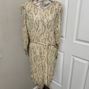 USED Woman's Saks Fifth Avenue Swee Lo Sequined Short Sleeve Full Length Dress